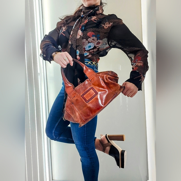 Vintage Genuine Italian Leather Tote - Picture 4 of 10